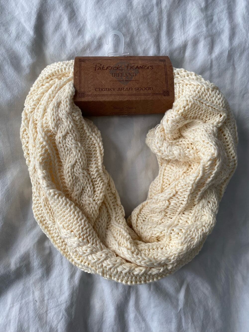 NWT Patrick Francis Ireland Chunky Aran Snood Crocheted Scarf